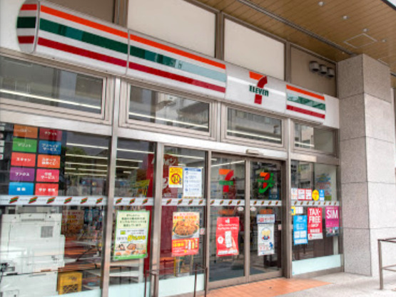 コンビニ　セブンイレブン 文京湯島3丁目店（コンビニ）まで161m