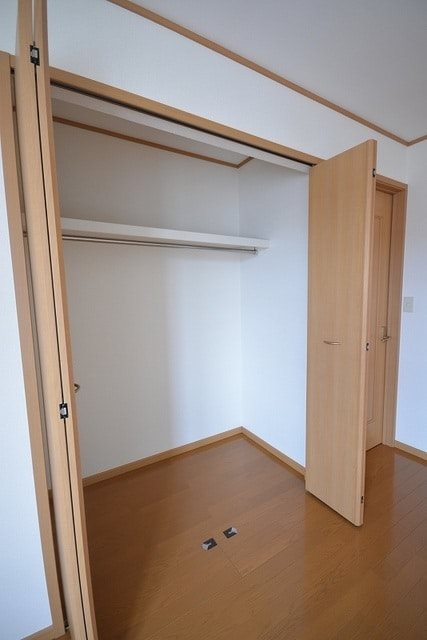 収納　※別号室の写真です。