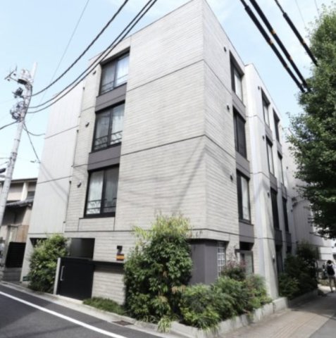 都営三田線 千石駅 徒歩6分 築8年