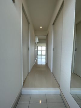 地下鉄箱崎線 呉服町駅 徒歩11分 11階建 築12年の玄関写真