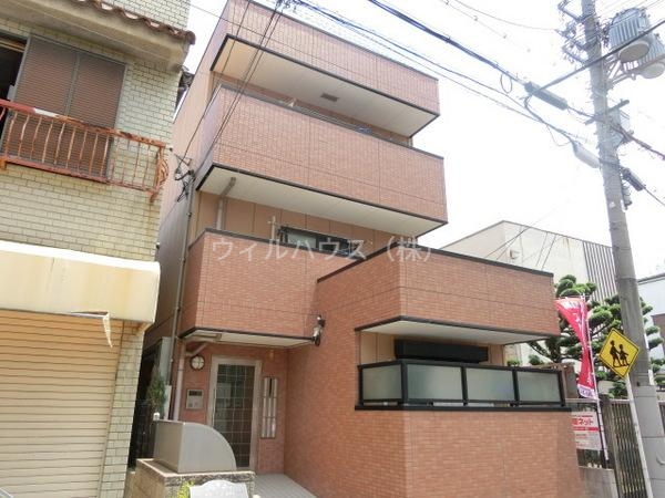 建物外観　全室角部屋です！