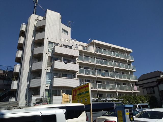 建物外観　お問合せはリロの不動産まで♪