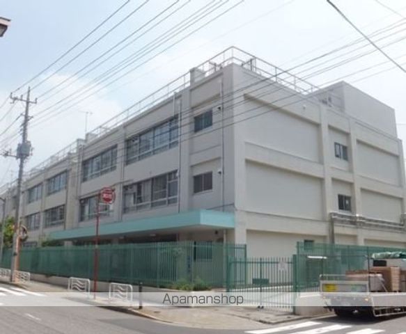 中学校　深川第二中学校（中学校）まで189m
