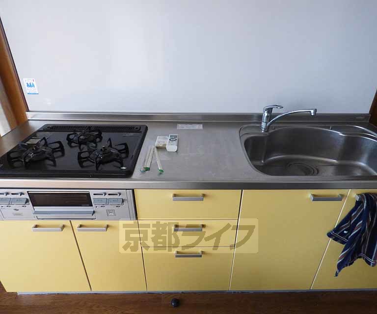 地下鉄烏丸線 今出川駅 徒歩13分 10階建 築52年のキッチン写真