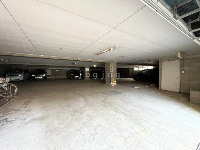 駐車場　１階屋内駐車場