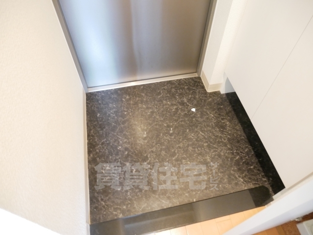 南海高野線 堺東駅 徒歩5分 15階建 築19年の玄関写真