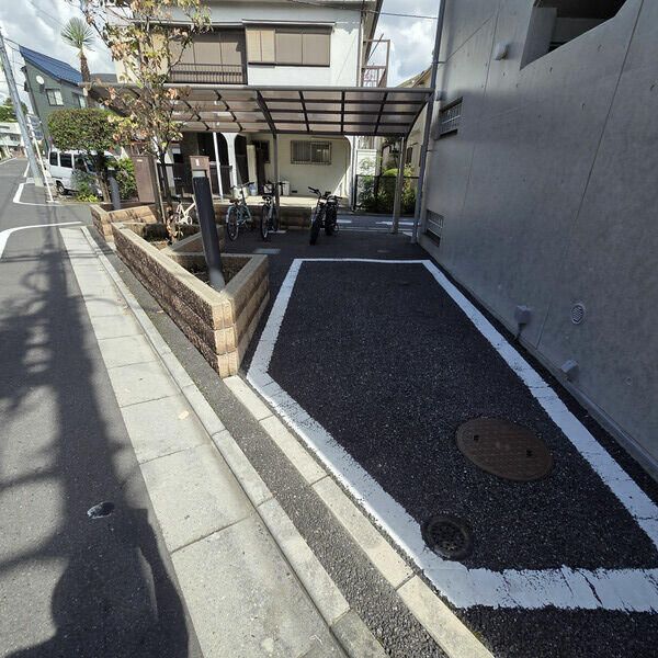 駐車場　駐輪場です