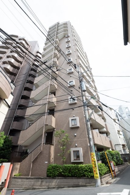 ステージファースト三軒茶屋の外観写真