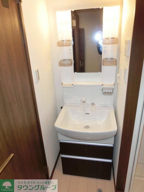 洗面設備　シャンプードレッサーもついています