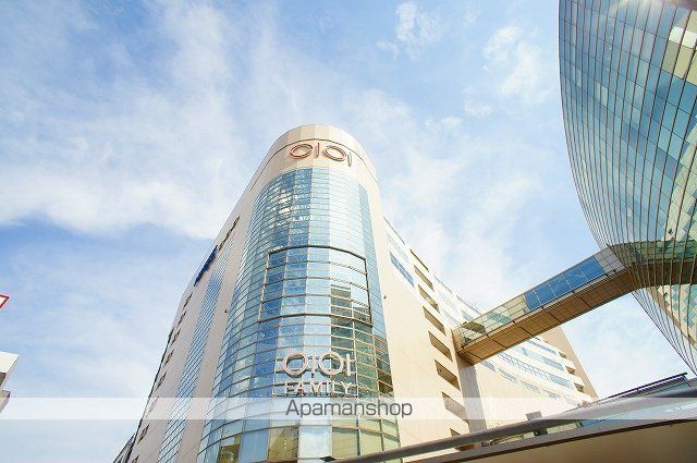 ショッピングセンター　マルイファミリー溝口（ショッピングセンター）まで768m