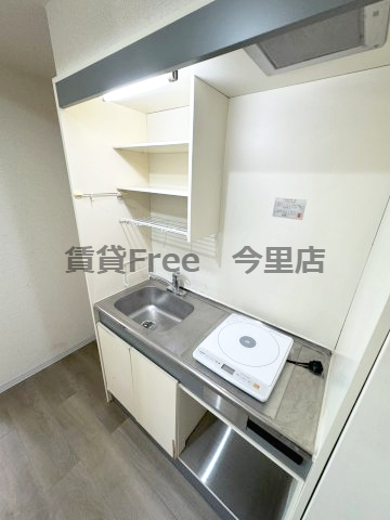 地下鉄今里筋線 今里駅 徒歩8分 6階建 築32年のキッチン写真