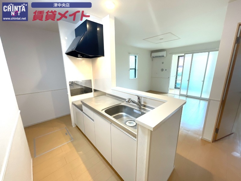 キッチン　同型参考写真