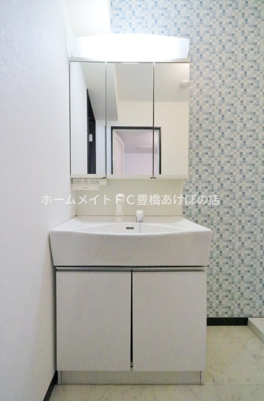 洗面設備　同型別部屋写真
