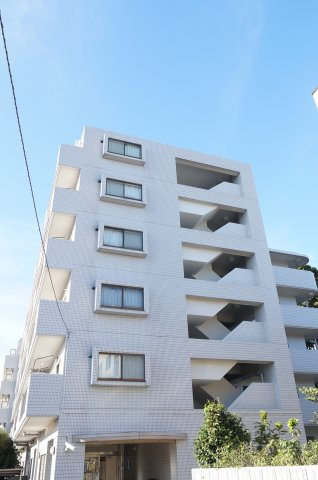 建物外観　外観は落ち着いています