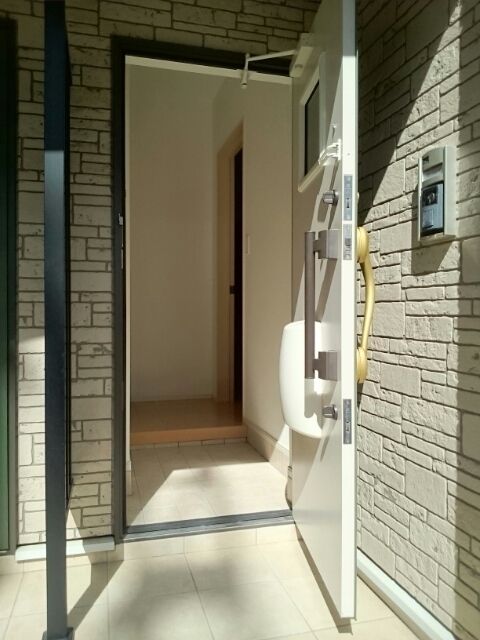 玄関　★見学希望等はタウンハウジング中央林間店までお気軽に♪★