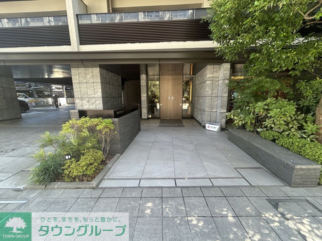 エントランス　エントランス