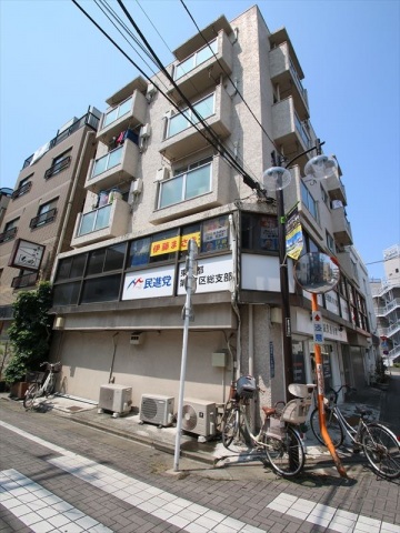建物外観　鉄筋コンクリート造5階建です。金町駅まで200ｍ！