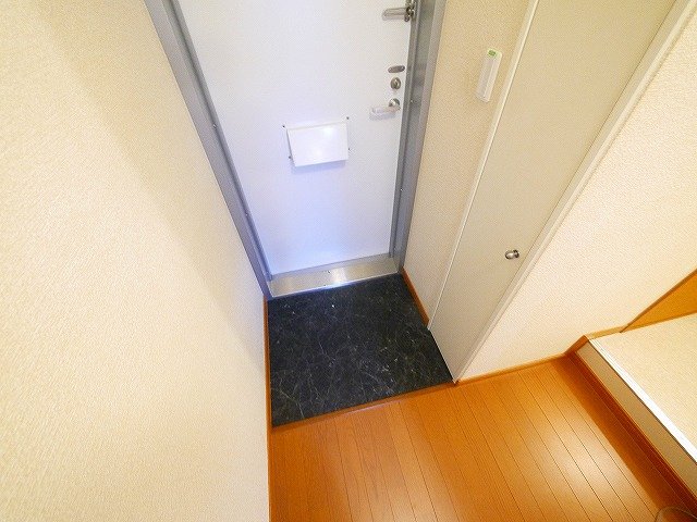 玄関　落ち着いた玄関です
