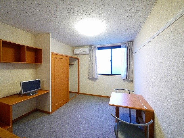 居室・リビング　ゆったりとした居間です