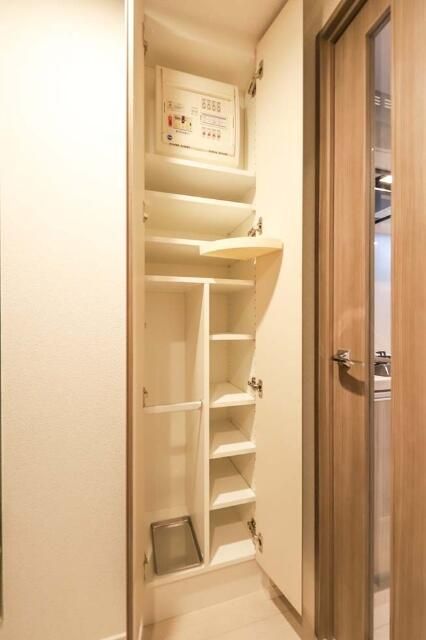 玄関　収納もある玄関です
