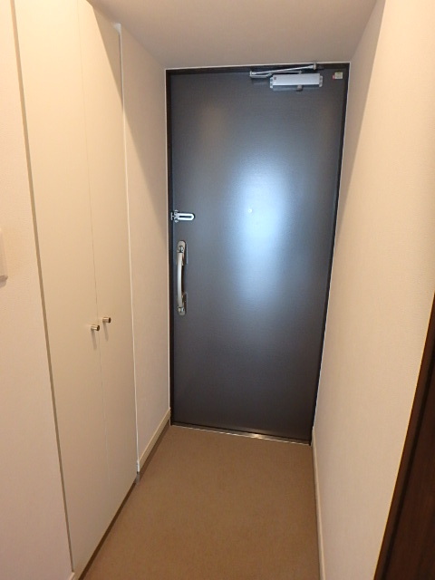 スカイファースト東砂の玄関写真