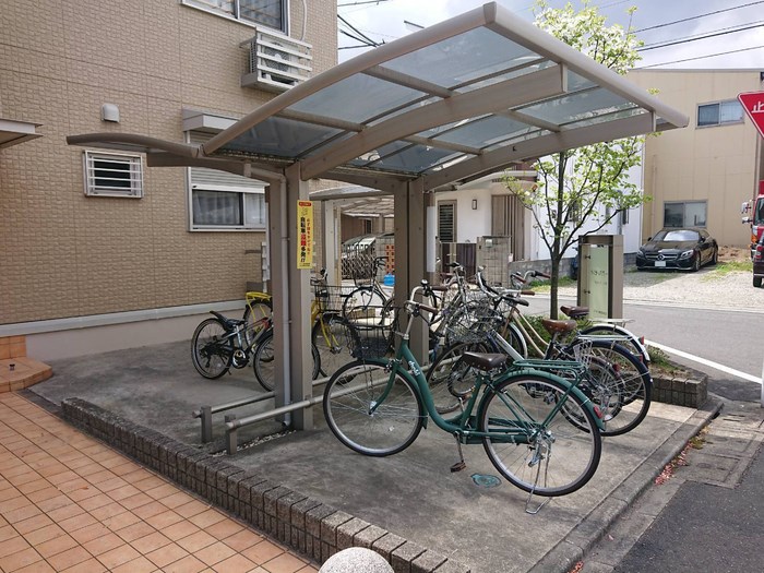 駐車場　駐輪場
