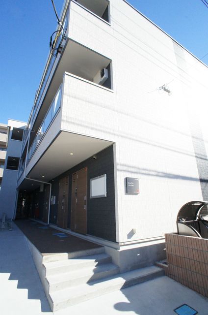 小田急江ノ島線 湘南台駅 徒歩15分 築9年