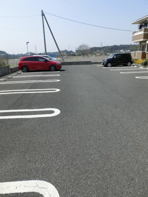 駐車場　敷地内駐車場
