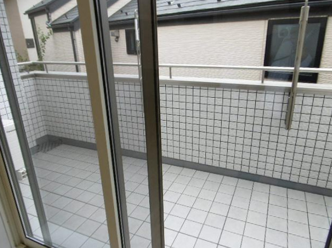 バルコニー　落ち着いた時間を過ごせるバルコニーです