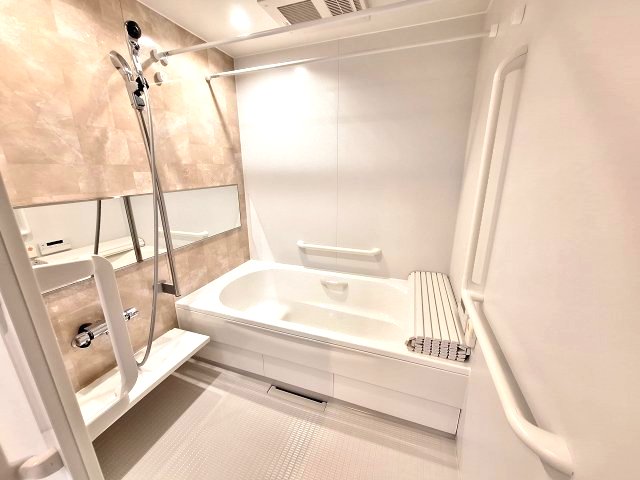 バス・シャワールーム　緊急通報システム付き