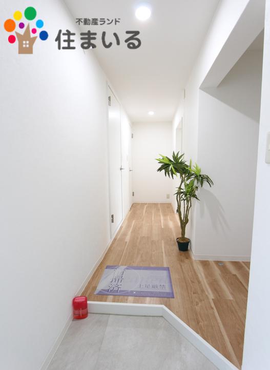 玄関　※同社施工の類似物件の写真です。