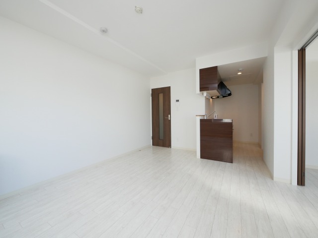 居室・リビング　☆9.9帖の広々としたリビングです！