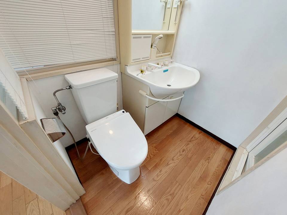 トイレ　トイレ