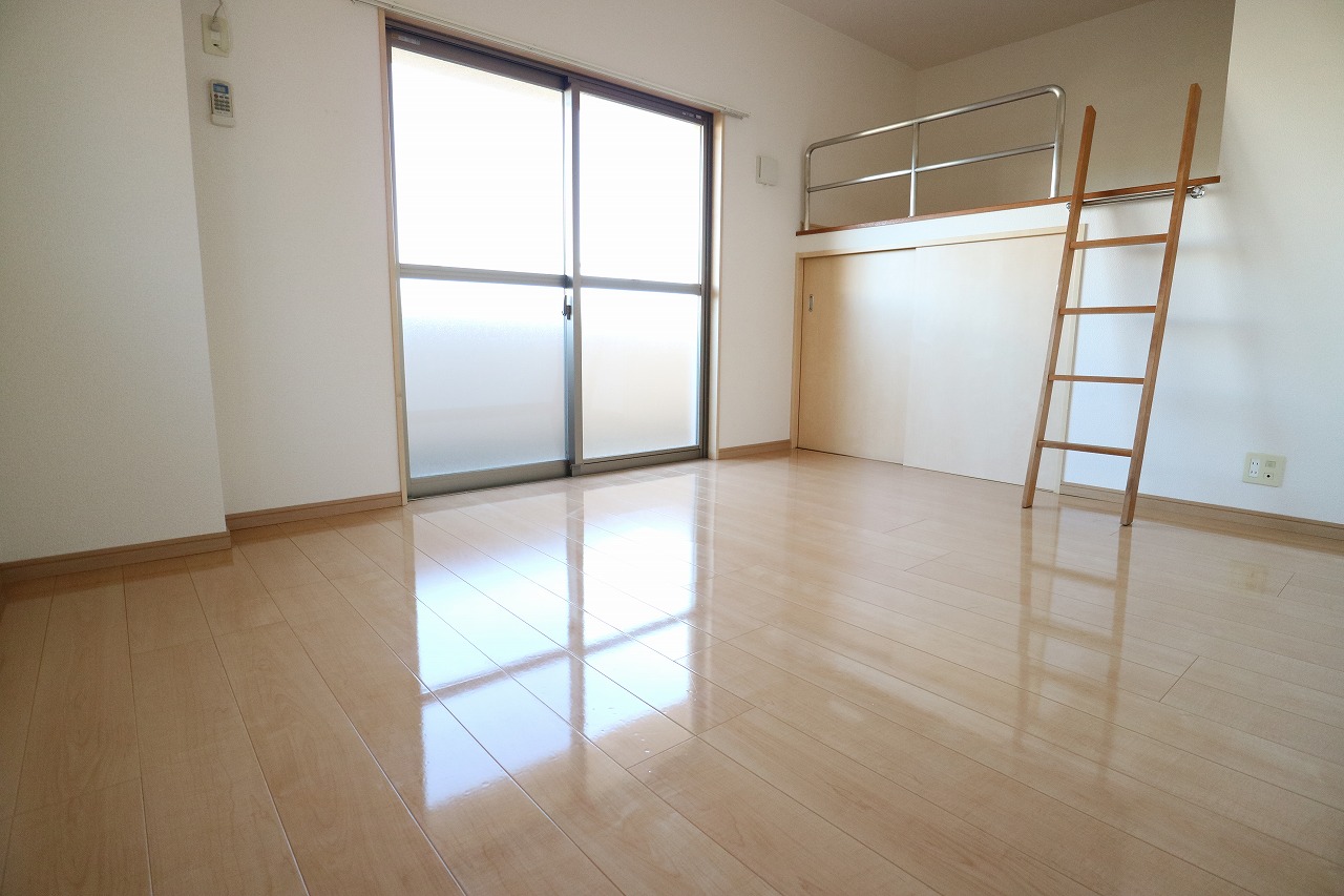 居室・リビング　人気のロフト付き(^^♪