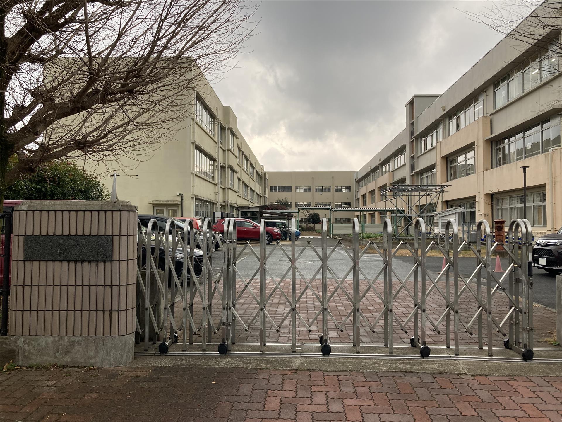 小学校　熊本市立尾ノ上小学校（小学校）まで746m