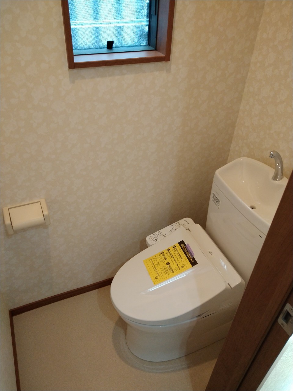大島3丁目戸建てのトイレ写真