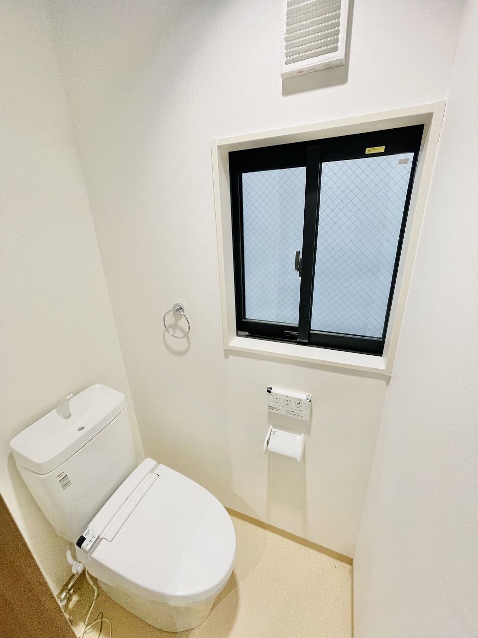 ＪＲ山陽本線 新長田駅 徒歩7分 2階建 築6年のトイレ写真
