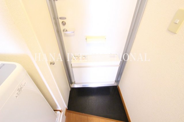 玄関　他部屋写真