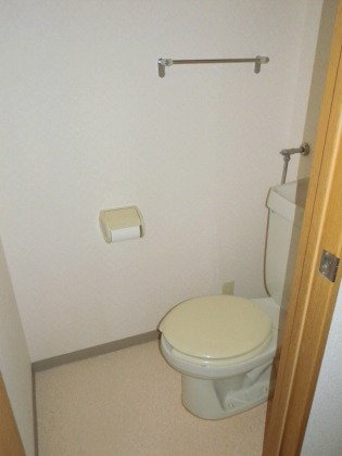 【札幌市豊平区月寒東三条のマンションのトイレ】
