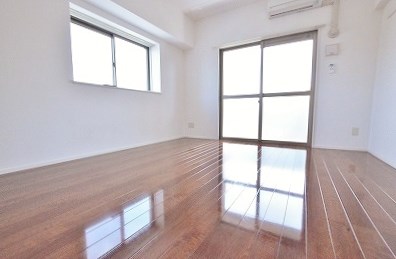 居室・リビング　★8帖洋室★