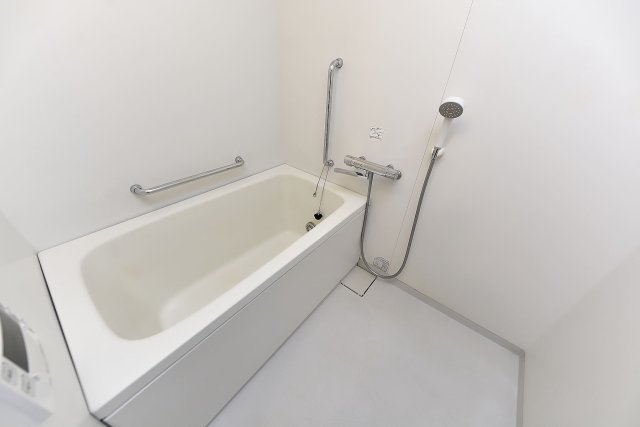 バス・シャワールーム　追焚バス