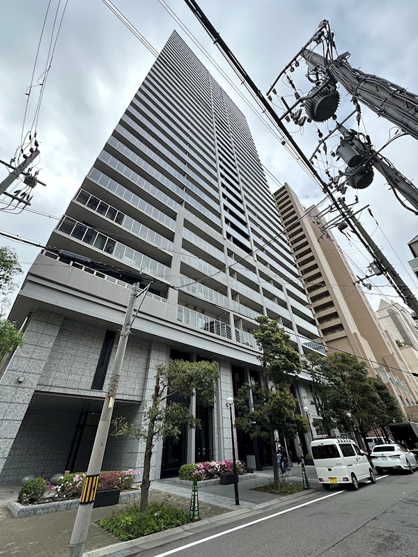 神戸市中央区海岸通のマンションの建物外観