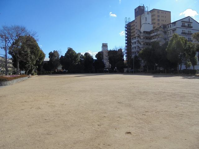 【ロイヤルコーポ姫路の公園】