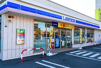コンビニ　ローソン札幌平和通三丁目店（コンビニ）まで151m
