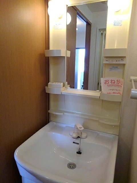 洗面設備　独立洗面台です。