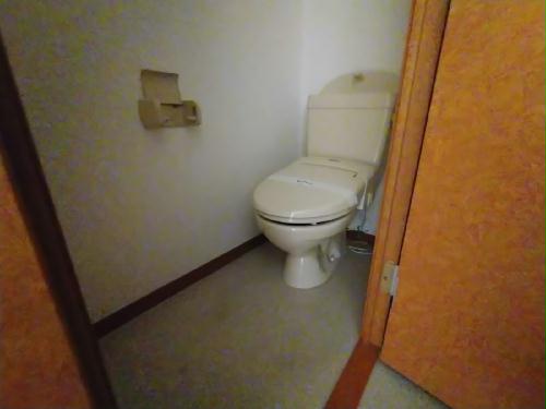 トイレ　温水洗浄便座付き