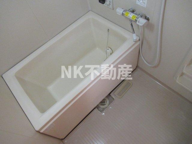 バス・シャワールーム　お風呂で日々の疲れを落としましょう