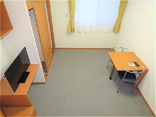 居室・リビング　ベッド上からのアングルです