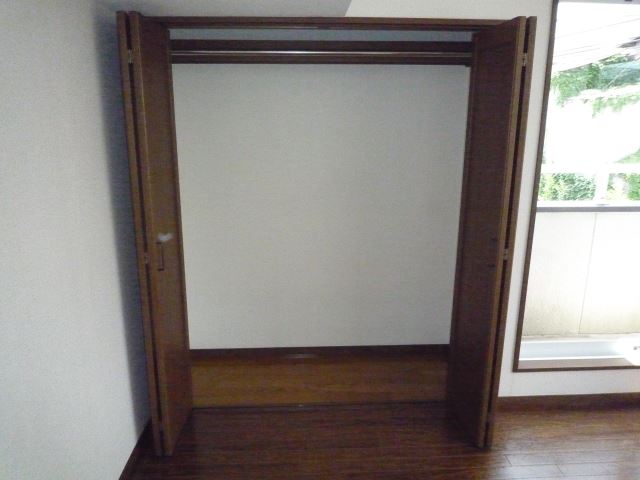 収納　ハンガーが掛けられるクローゼットです。