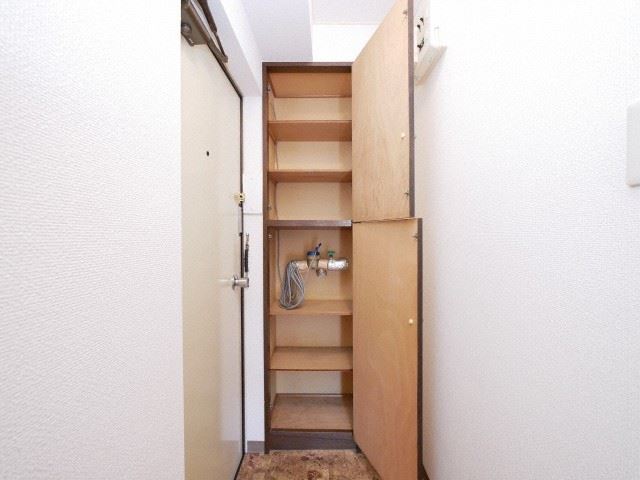 収納　シューズボックス